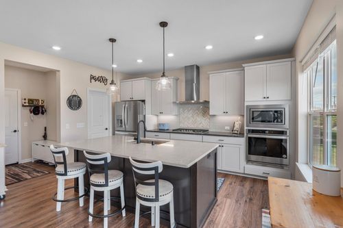 490 Sandhill Dr, Orono, MN, 55356-4409 | Card Image