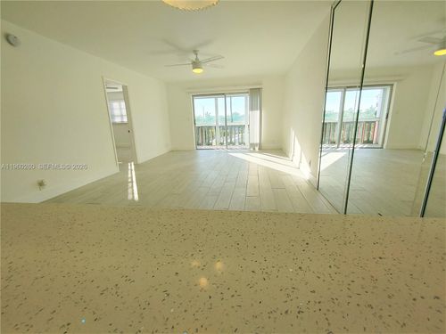 307c-215 Se 3rd Ave, Hallandale Beach, FL, 33009-5684 | Card Image