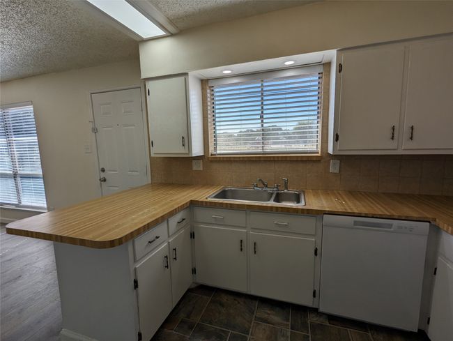512 Rorary Dr, House other with 3 bedrooms, 1 bathrooms and null parking in Richardson TX | Image 8