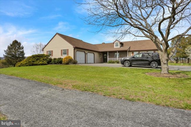 481 S Northkill Rd, House other with 3 bedrooms, 2 bathrooms and null parking in BERNVILLE PA | Image 4