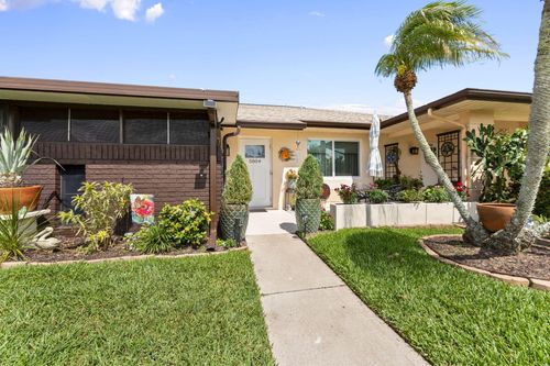 47-5804 Summerfield Ct, Fort Pierce, FL, 34982-3975 | Card Image