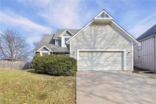 14715 S Summertree Ln, Olathe, KS, 66062-4757 | Card Image