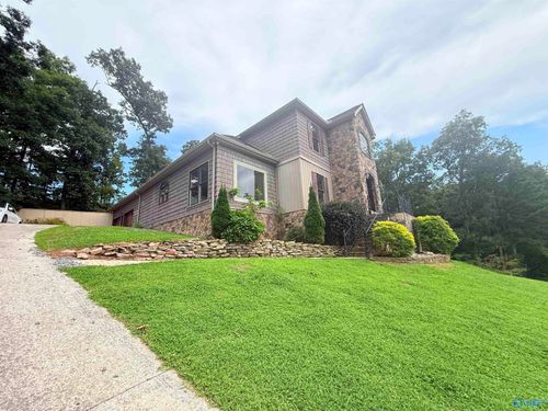 2032 Hualapai Ln, Guntersville, AL, 35976-7575 | Card Image