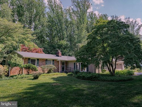 608 Whiteland Hunt Rd, DOWNINGTOWN, PA, 19335-3393 | Card Image