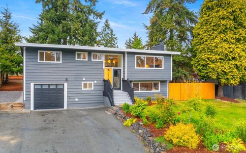 1831 201st Pl Sw, Lynnwood, WA, 98036-7087 | Card Image