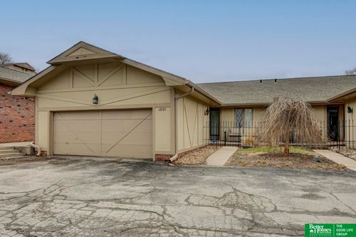 12121 Y Plz, Omaha, NE, 68137-3443 | Card Image