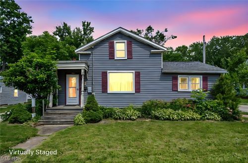 101 River St, Madison, OH, 44057-3232 | Card Image
