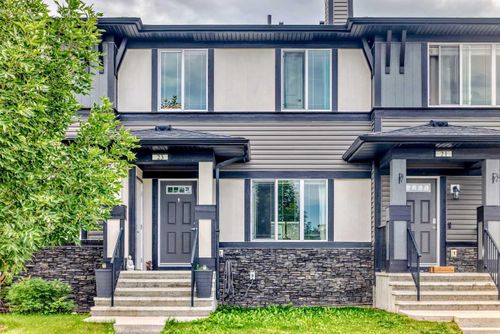 23 Belgian Link, Cochrane, AB, T4C0M3 | Card Image