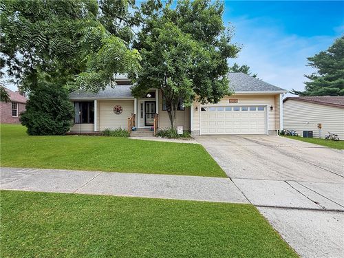 3585 N Woodridge Drive, Decatur, IL, 62526 | Card Image