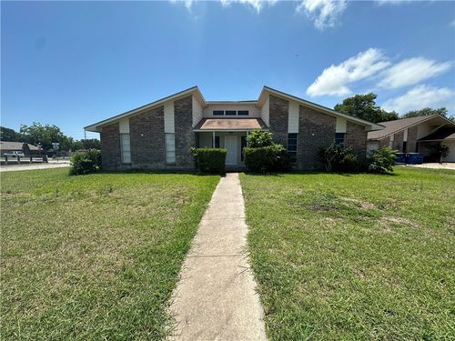 1801 Atascosa Dr, Portland, TX, 78374-2703 | Card Image