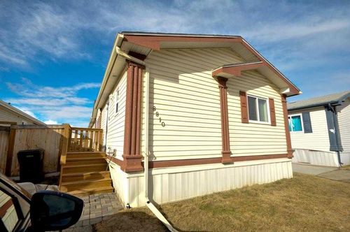 8810 85 Ave, Grande Prairie, AB, T8X0A8 | Card Image