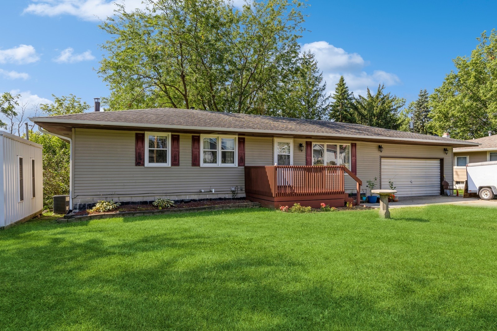 Lincoln St, Monroe, IA 50170