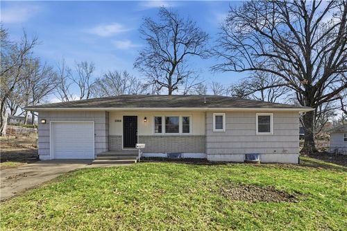 10816 E 66th Ter, Raytown, MO, 64133-5344 | Card Image