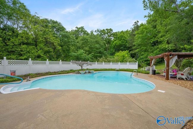 614 Davis Dr, House other with 3 bedrooms, 4 bathrooms and null parking in Glencoe AL | Image 45