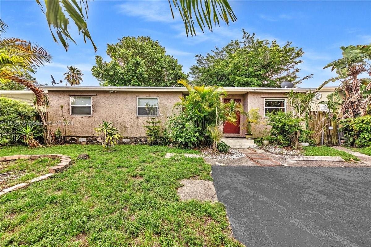 1st St, Margate, FL 33068
