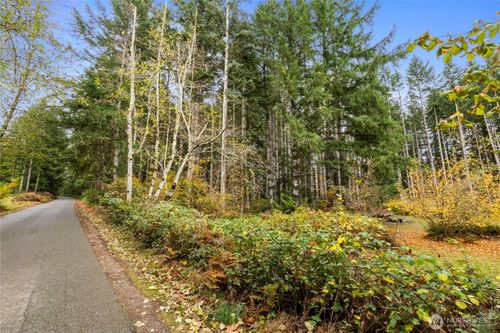 3 Larson Ln Nw, Seabeck, WA, 98380 | Card Image