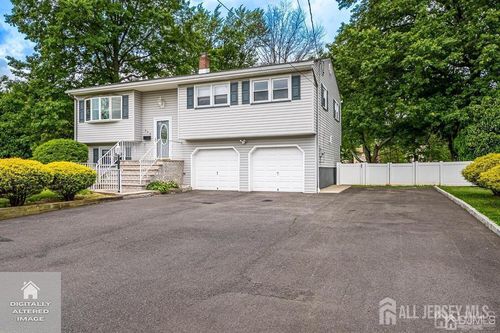 559 Wood Ave, Edison, NJ, 08820-2304 | Card Image