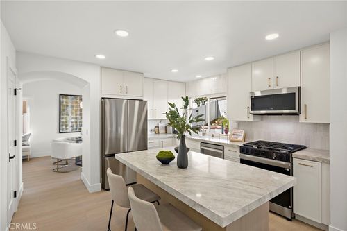 20 Osoberry St, Rancho Santa Margarita, CA, 92688-1211 | Card Image