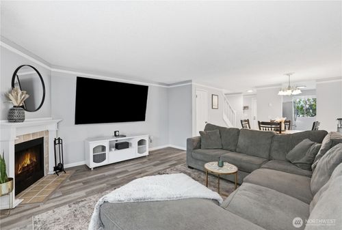 28d-1812 Sw 318th Pl, Federal Way, WA, 98023-5169 | Card Image