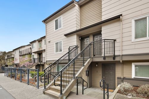 211-15827 Leary Way Ne, Redmond, WA, 98052 | Card Image