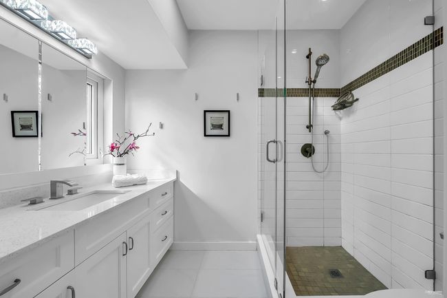 4030 Ripple Rd, House other with 4 bedrooms, 3 bathrooms and 4 parking in West Vancouver BC | Image 15