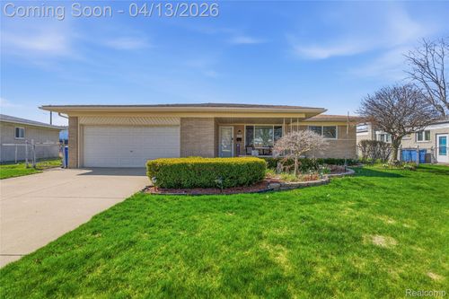 31541 Carion Dr, Warren, MI, 48092-1387 | Card Image