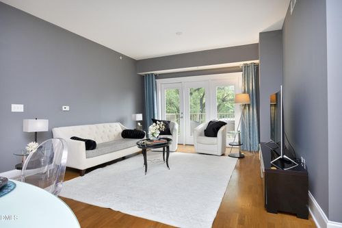 apt-413-222 Glenwood Ave, Raleigh, NC, 27603-1495 | Card Image