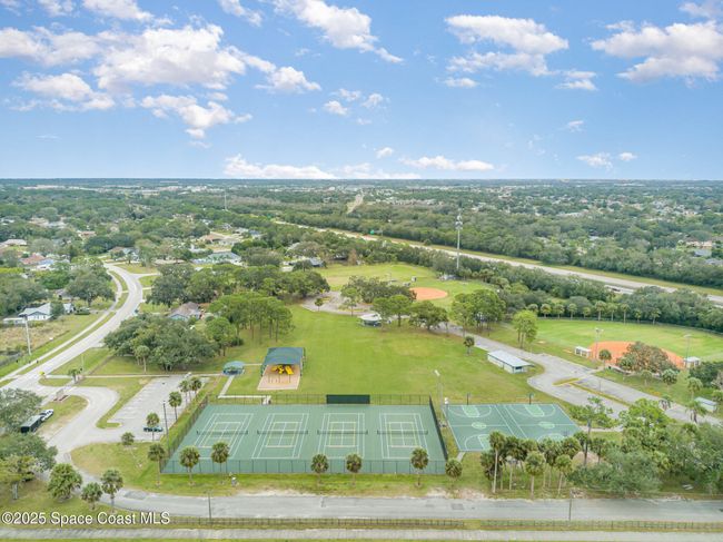 901 Emerson Dr Ne, House other with 3 bedrooms, 2 bathrooms and null parking in Palm Bay FL | Image 34