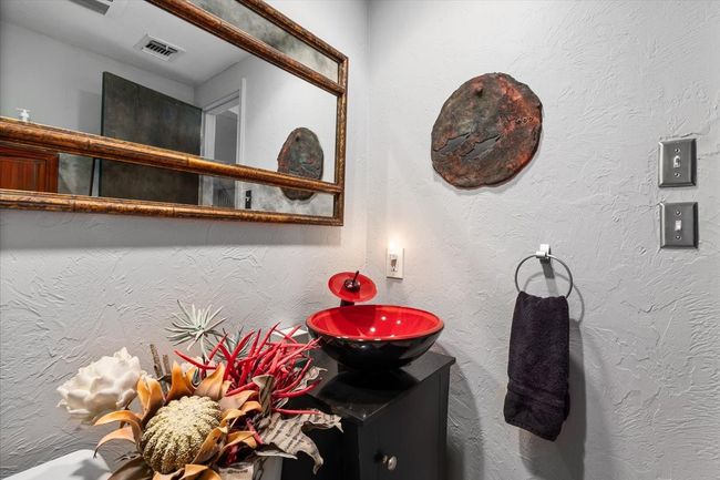 1/4 Bath with Unique Features. | Image 24