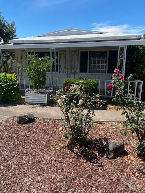 91 Sequoia Cir, Santa Rosa, CA, 95401-4996 | Card Image