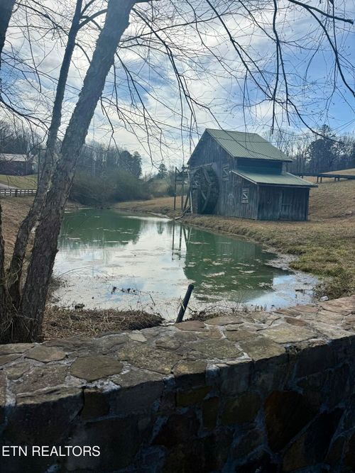 975 County Road 316, Niota, TN, 37826-2458 | Card Image