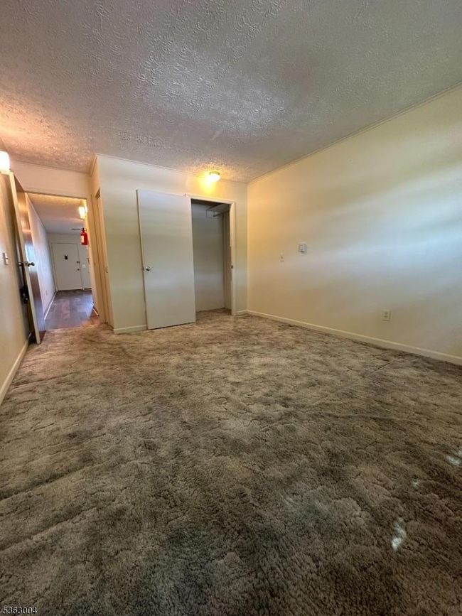 B - 390 Shore Dr, Townhouse with 1 bedrooms, 1 bathrooms and null parking in Montague NJ | Image 6