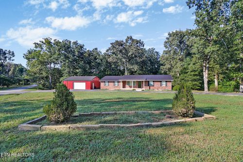 329 Dillon St, Crossville, TN, 38555 | Card Image
