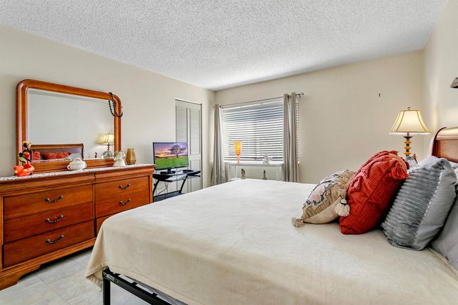 C-2 - 5927 La Pinata Boulevard, Condo with 2 bedrooms, 2 bathrooms and null parking in Greenacres FL | Image 13