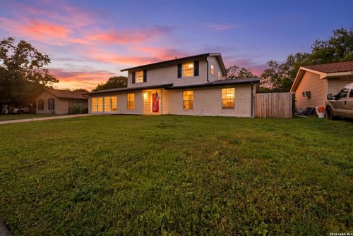 5127 Crusade Dr, San Antonio, TX, 78218-2717 | Card Image