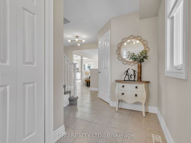 626 Deerhurst Dr, House other with 3 bedrooms, 3 bathrooms and 4 parking in Burlington ON | Image 13
