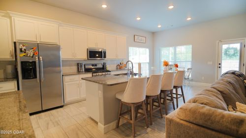 1747 Kent Dr, Webb City, MO, 64870-9601 | Card Image