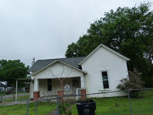 410 S Franklin St, Tullahoma, TN, 37388-3424 | Card Image