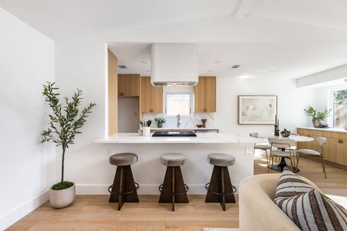 2105 Trede Dr, Austin, TX, 78745-6005 | Card Image