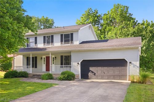 4694 Leone St, Louisville, OH, 44641-9314 | Card Image