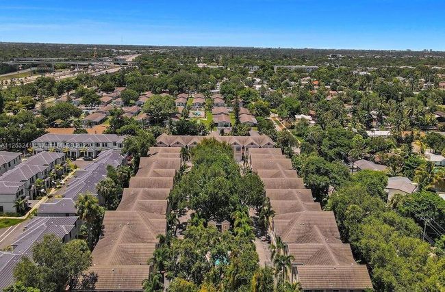 UNIT-35 - 545 Sw 18 Th Ave, Townhouse with 3 bedrooms, 3 bathrooms and null parking in Fort Lauderdale FL | Image 63