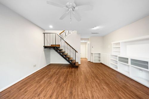 unit-g-2100 Commonwealth St, Houston, TX, 77006-1867 | Card Image