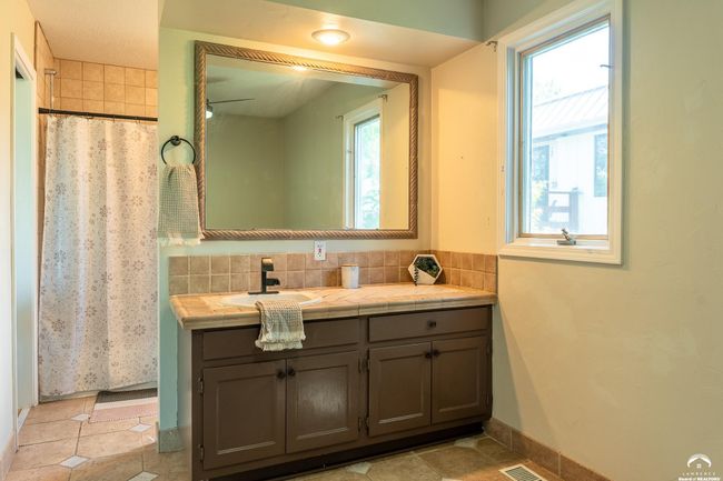 2013 Camelback Dr, House other with 4 bedrooms, 4 bathrooms and null parking in Lawrence KS | Image 32