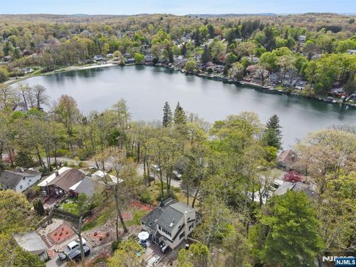 69 Lindys Dr, West Milford, NJ, 07480-4274 | Card Image