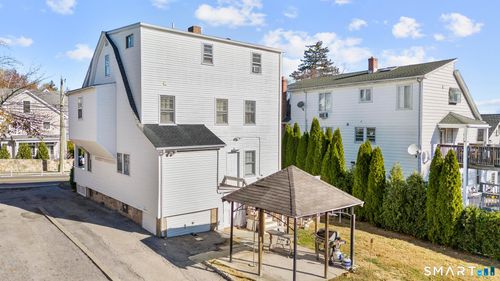 apt-1st-118 Colonial Rd, Stamford, CT, 06906-1657 | Card Image