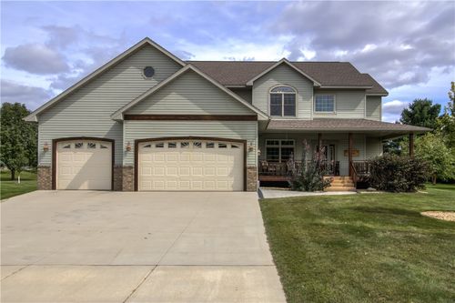 925 Bluff View Cir, CHIPPEWA FALLS, WI, 54729-1786 | Card Image