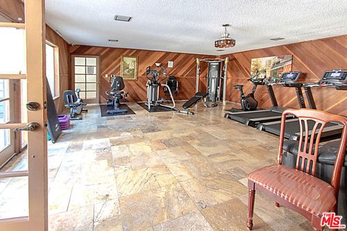 232-525 S Ardmore Ave, Los Angeles, CA, 90004-5304 | Card Image