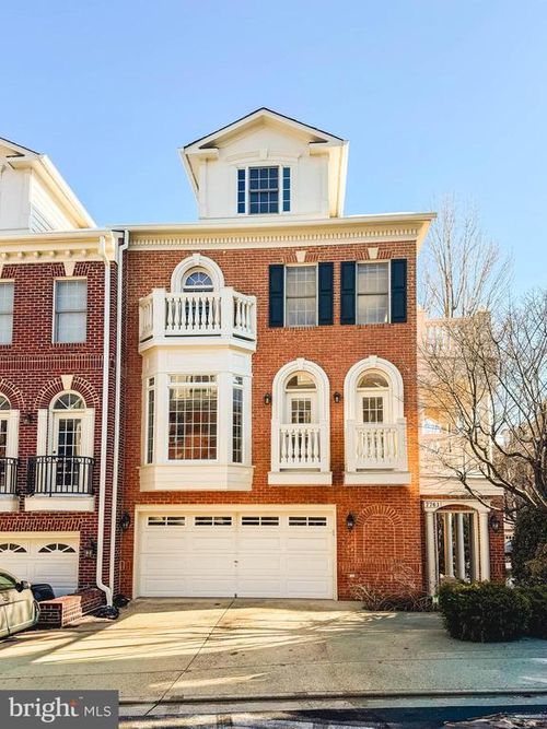 48-7761 Legere Ct, MCLEAN, VA, 22102-4790 | Card Image