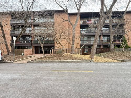 3c-5500 Hillcrest Ln, Lisle, IL, 60532-4514 | Card Image