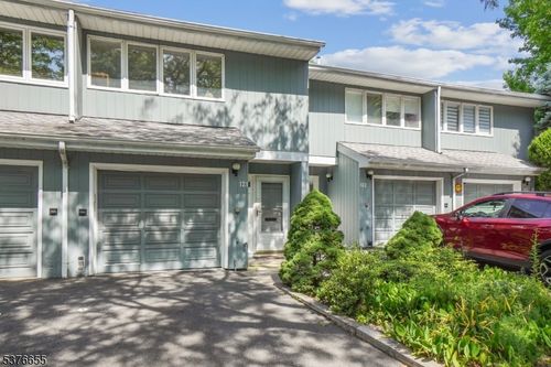 121 Marion Dr, West Orange, NJ, 07052-3301 | Card Image
